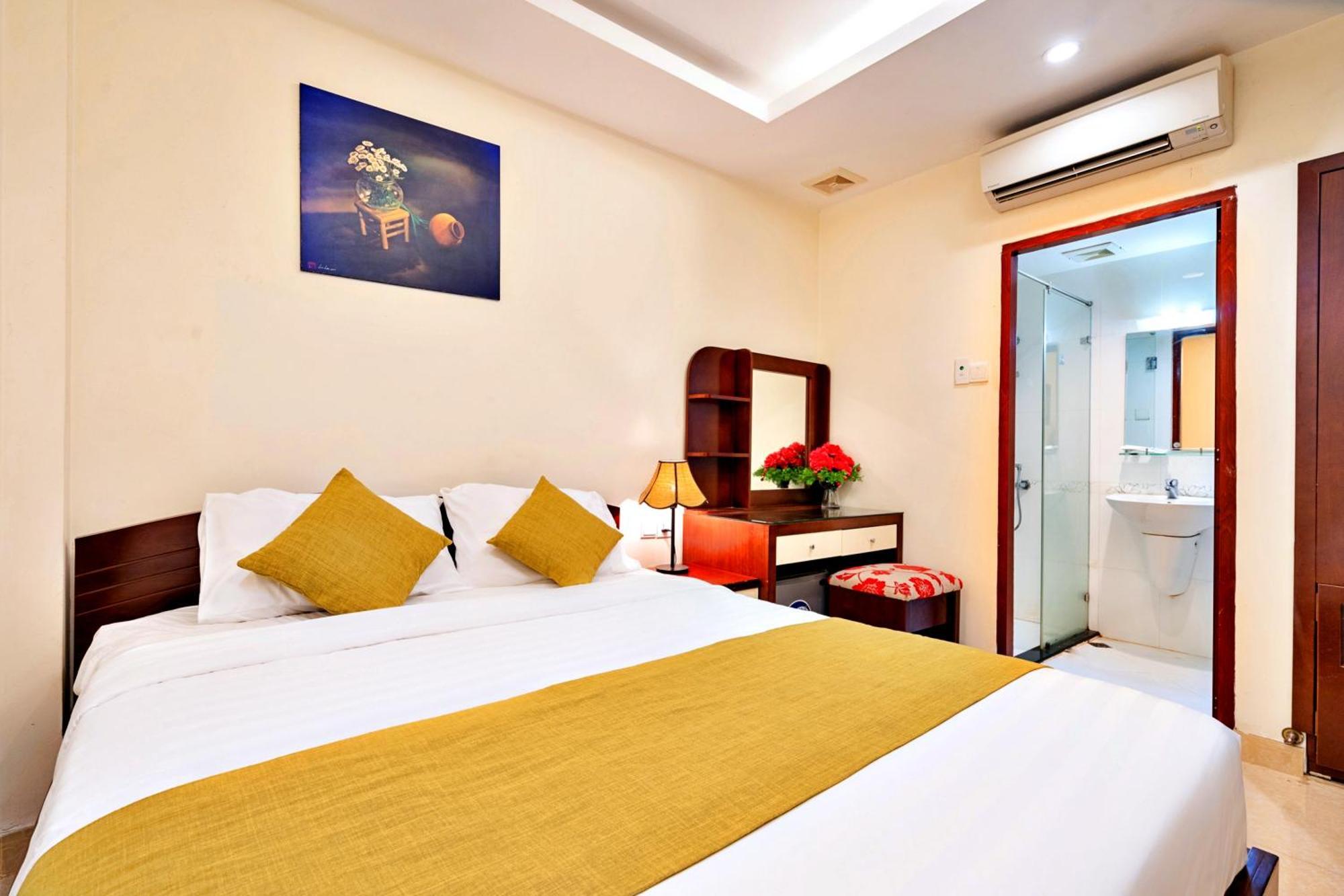 Luan Vu Hotel Ho Chi Minh City Exterior photo